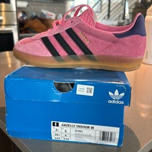 Adidas womens size 7.5 pink/black/ purple gazelle NEW IN BOX